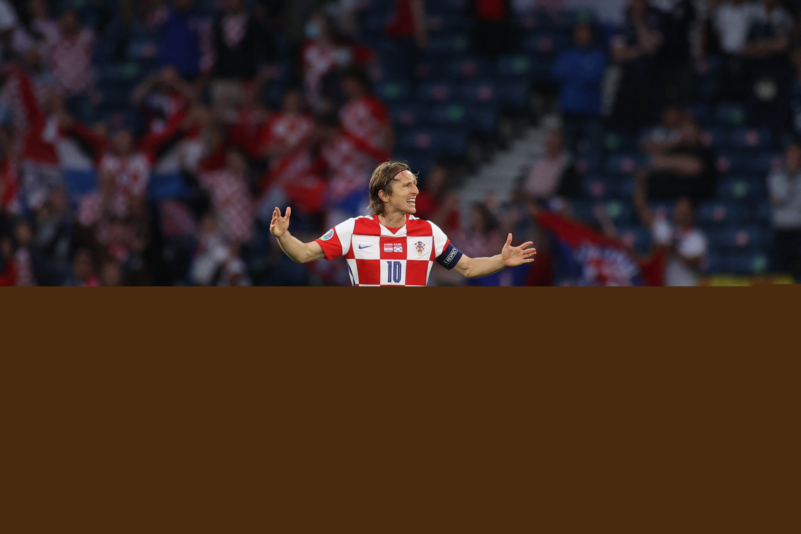 详解棒球规则中的内野高飞球判罚