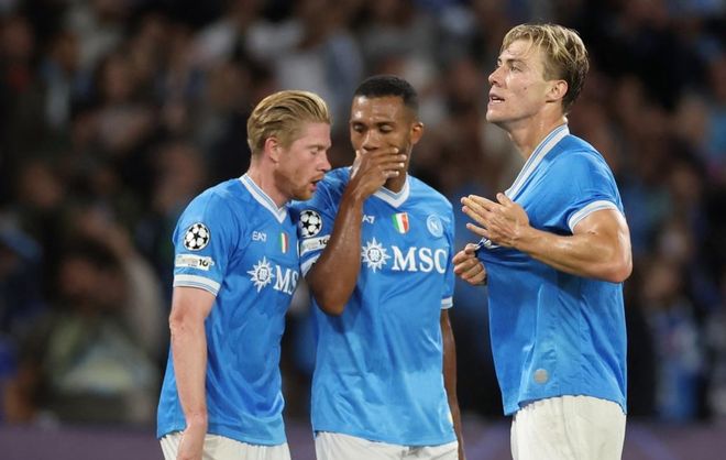 迪尼：谢什科在场上犹豫不决，他从来都和队友不在一个频道上