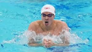 棒球帽从制服演变为街头文化的路径